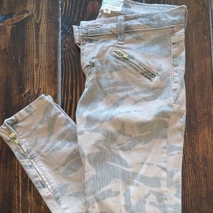 THe current Elliot camo